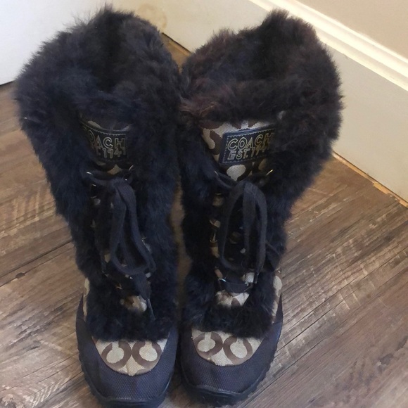 Coach Winter Boots - Picture 3 of 4